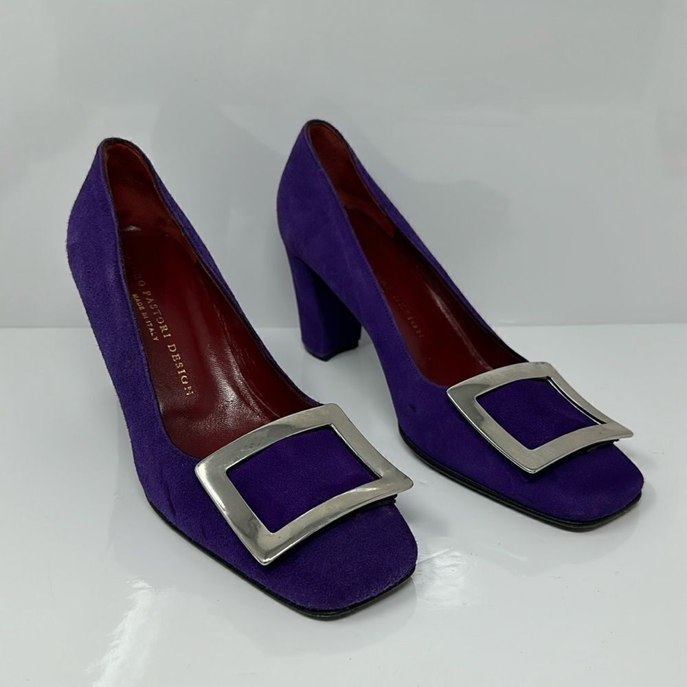Mauro Pastori Italy purple suede heels